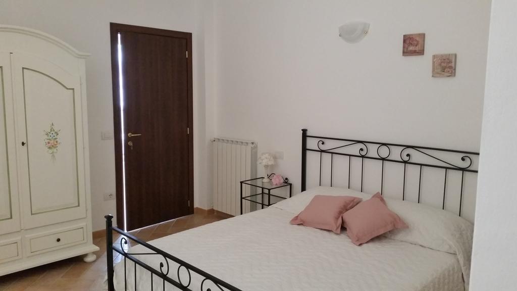 B&B Le Rose Spello Room photo